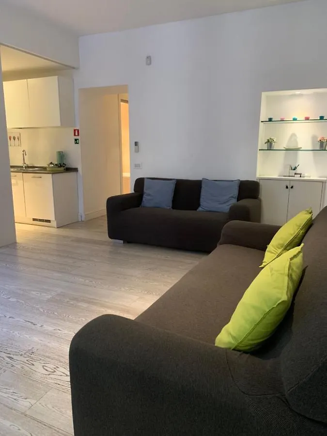Mc - Piazza Barberini Apartment Rome